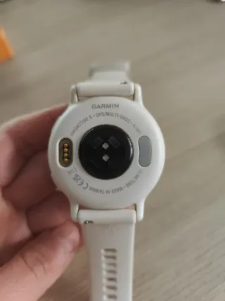 Garmin Vivoactive 5 42mm Color marfil