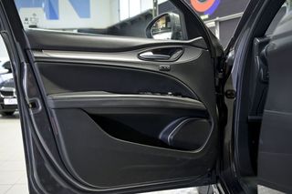 Alfa Romeo Stelvio   2.2 Diesel 154kW 210CV Veloce Q4