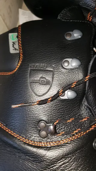 Botas anticorte stihl.