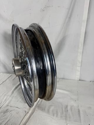 Harley-Davidson Softail Heritage. Llanta 16x3