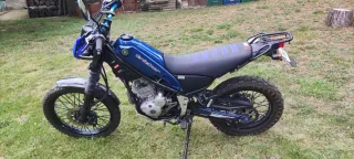 Yamaha Tricker Azul