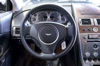 Aston martin DB9   5.9 Coupe Touchtronic