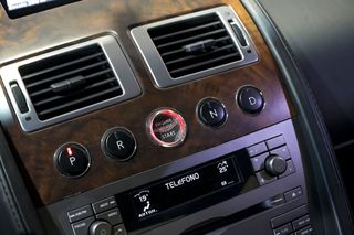 Aston martin DB9   5.9 Coupe Touchtronic