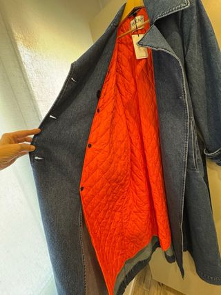 Gabardina vaquera True NYC azul. Talla 40 italiana