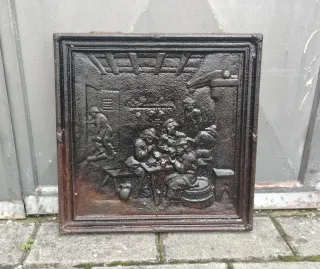 Frontone Ghisa Camino Scena Interno