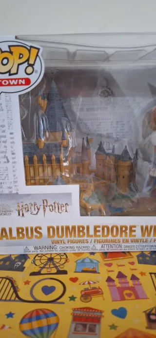 Funko Pop! Dumbledore con Hogwarts 27