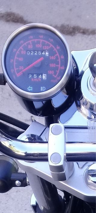 Daelim 125cc moto cuidada, pocos km