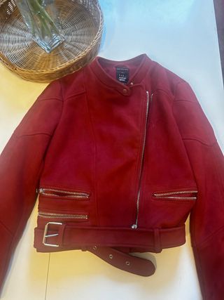 Cazadora efecto ante roja