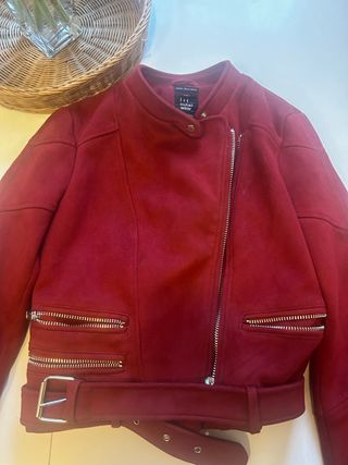 Cazadora efecto ante roja