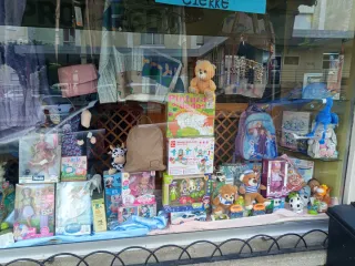 Venta de material escolar y juguetes