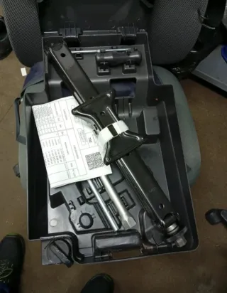 OFERTA!!!Estuche Gato Mecánico Furgonetas Completo