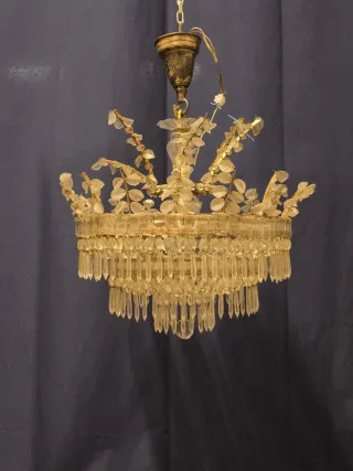 Lámpara de techo antigua