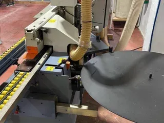 Canteadora HEBROCK 3003 DK-F con tupis de entrada