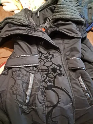 Abrigo Desigual Negro