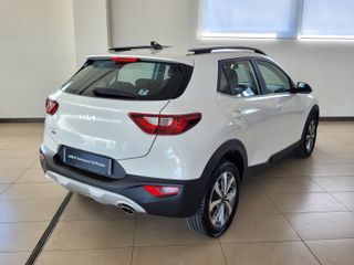 KIA Stonic 1.0 TGDi 100CV MHEV MT Concept