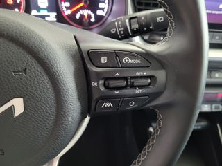 KIA Stonic 1.0 TGDi 100CV MHEV MT Concept