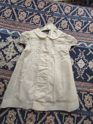 Conjunto de bautizo blanco con detalles rojos