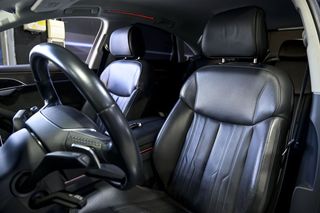 Audi A8   60 TFSIe quattro tiptronic