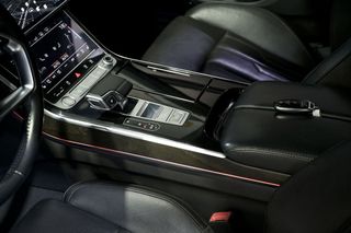 Audi A8   60 TFSIe quattro tiptronic