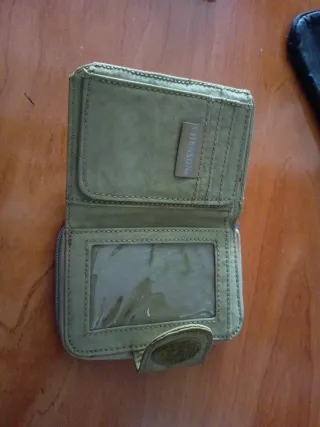 Cartera de tela verde oliva