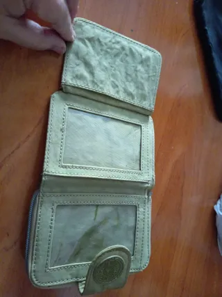 Cartera de tela verde oliva