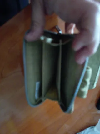 Cartera de tela verde oliva