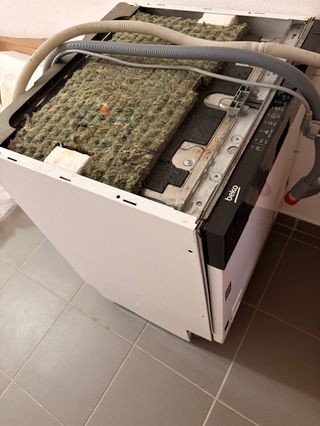 Máquina de lavar loiça BEKO encastre