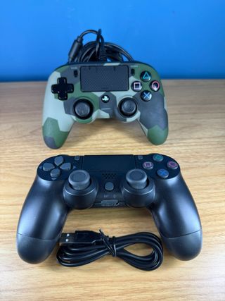 2 Controller PS4 di terze parti