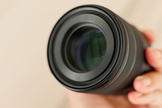 Canon RF 85mm F2 MACRO IS STM