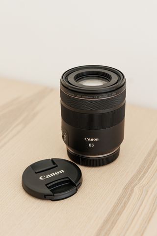 Canon RF 85mm F2 MACRO IS STM
