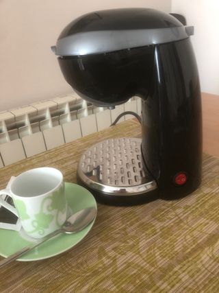 Cafetera de filtro negra