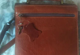 Bolso bandolera de piel marrón unisex