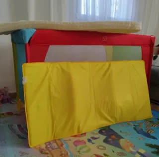 Cuna de viaje plegable