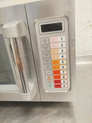 Horno Microondas Industrial 51x36x31 cm