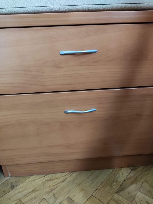 Mueble de dormitorio madera ÚLTIMO FIN DE SEMANA