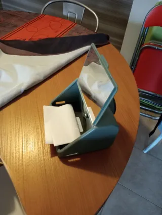 Proyector Smartphone con material reciclado