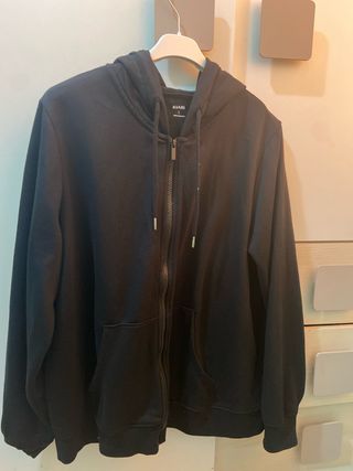 Sudadera Kiabi Negra Talla L