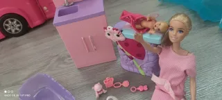 Bajo precio!Gran lote Juguetes Barbie y LOL