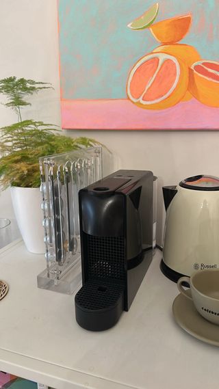 Cafetera Nespresso Essenza Mini