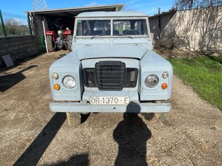 Land Rover Defender 1980