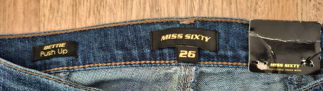 Vaqueros efecto push up de Miss Sixty