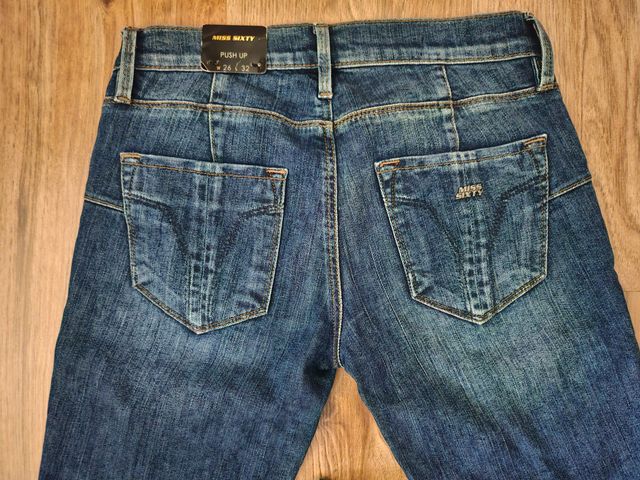 Vaqueros efecto push up de Miss Sixty