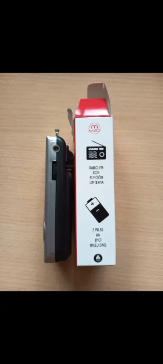 Radio FM con Linterna Mada Solutions