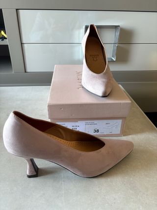 Zapatos de tacón nude-rosa, de piel talla 38
