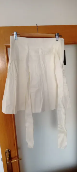 Minifalda blanca mujer