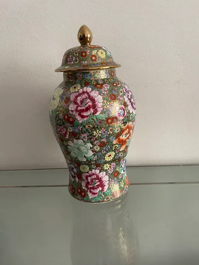 Vaso/Barattolo in Porcellana Cinese con Fiori Dorati