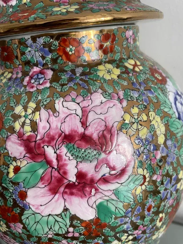 Vaso/Barattolo in Porcellana Cinese con Fiori Dorati