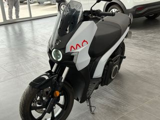 SEAT MO Scooter Eléctrico 125cc Eléctrica