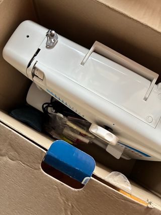 Máquina de coser Medion