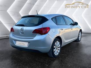 Opel Astra 2009